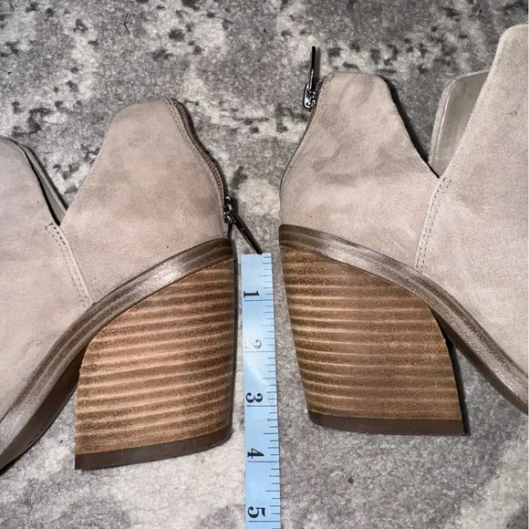 Vince Camuto Woman's Gigietta Suede Bootie - Picture 11 of 11